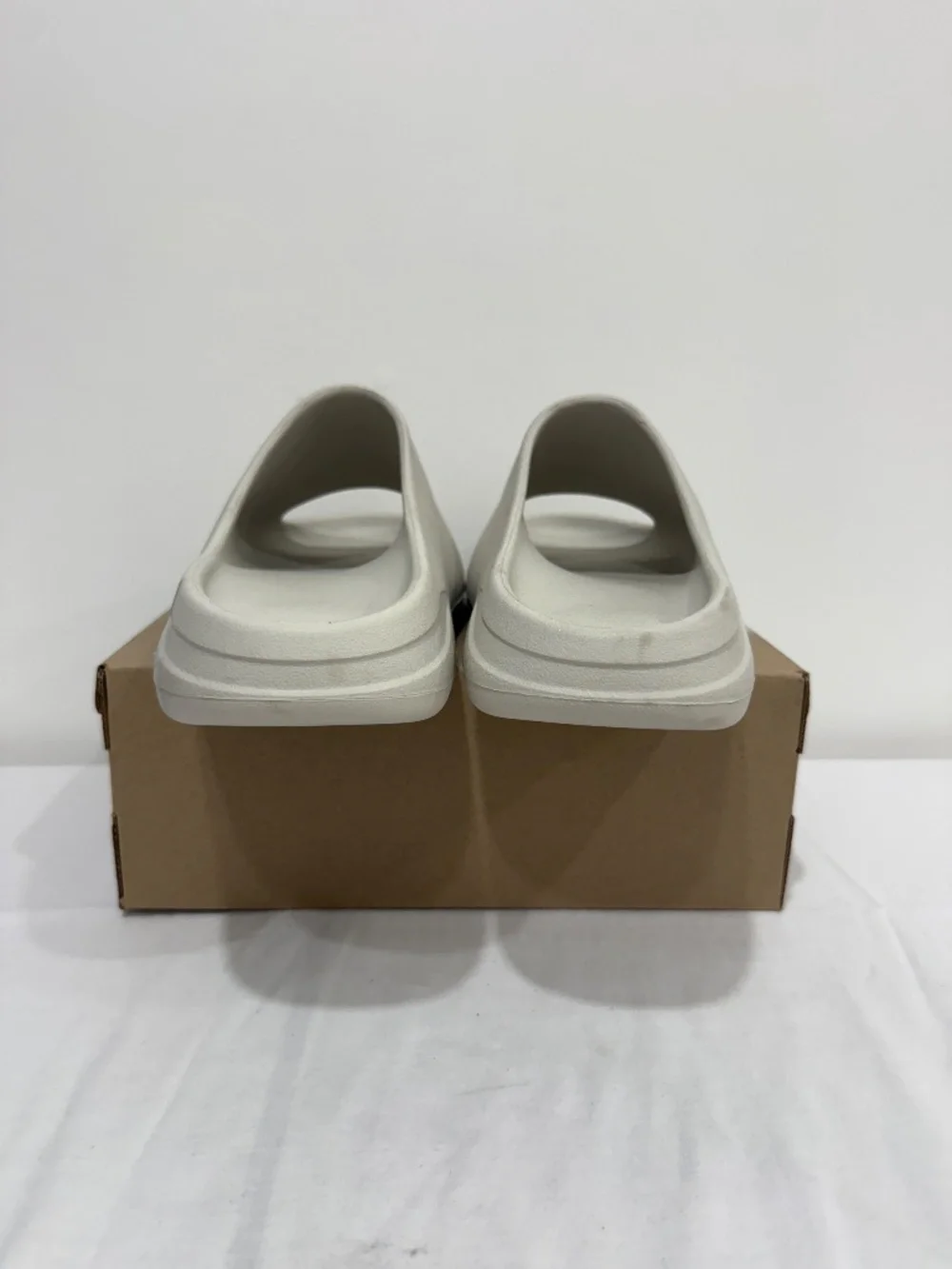 Yeezy used box